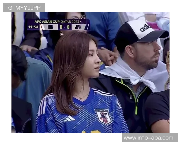 穿077球衣的女球迷晒打球美照展现对篮球的热爱与激情 穿077球衣的女球迷晒打球美照展现对篮球的热爱与激情