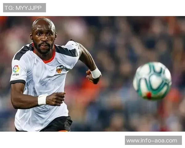 埃斯图皮尼安脚踝旧伤持续困扰计划下周对亚特兰大复出